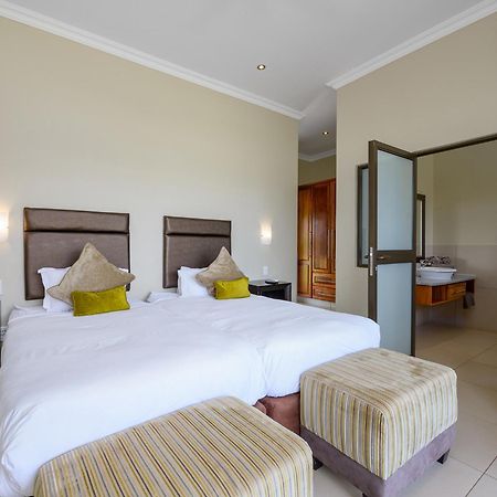 Monomotapa Village @ Legend Golf And Safari Resort Golders Green Exterior foto