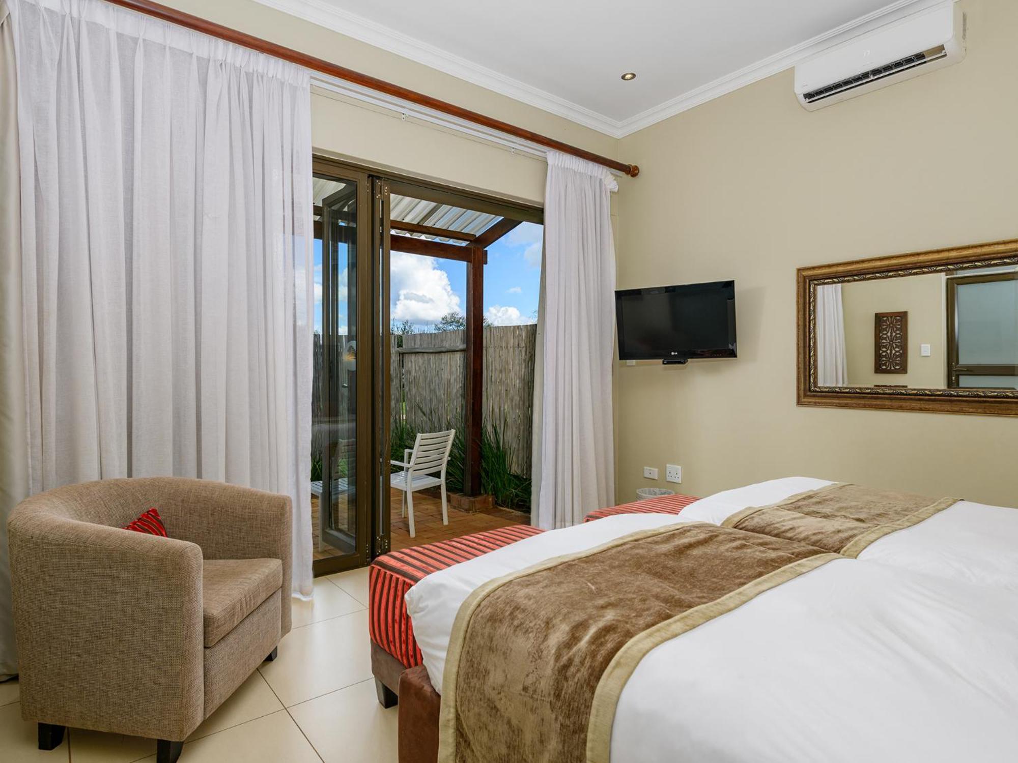 Monomotapa Village @ Legend Golf And Safari Resort Golders Green Exterior foto