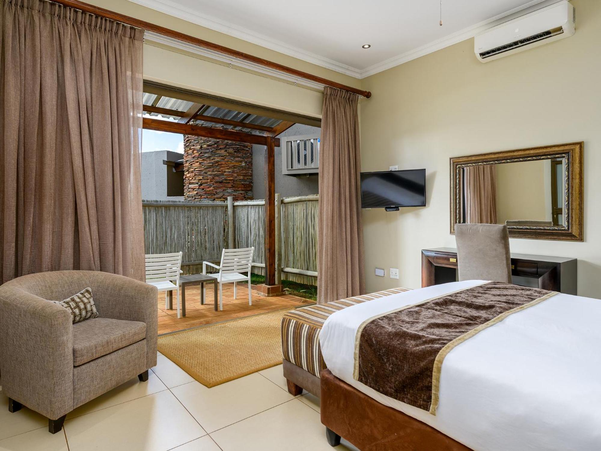 Monomotapa Village @ Legend Golf And Safari Resort Golders Green Exterior foto