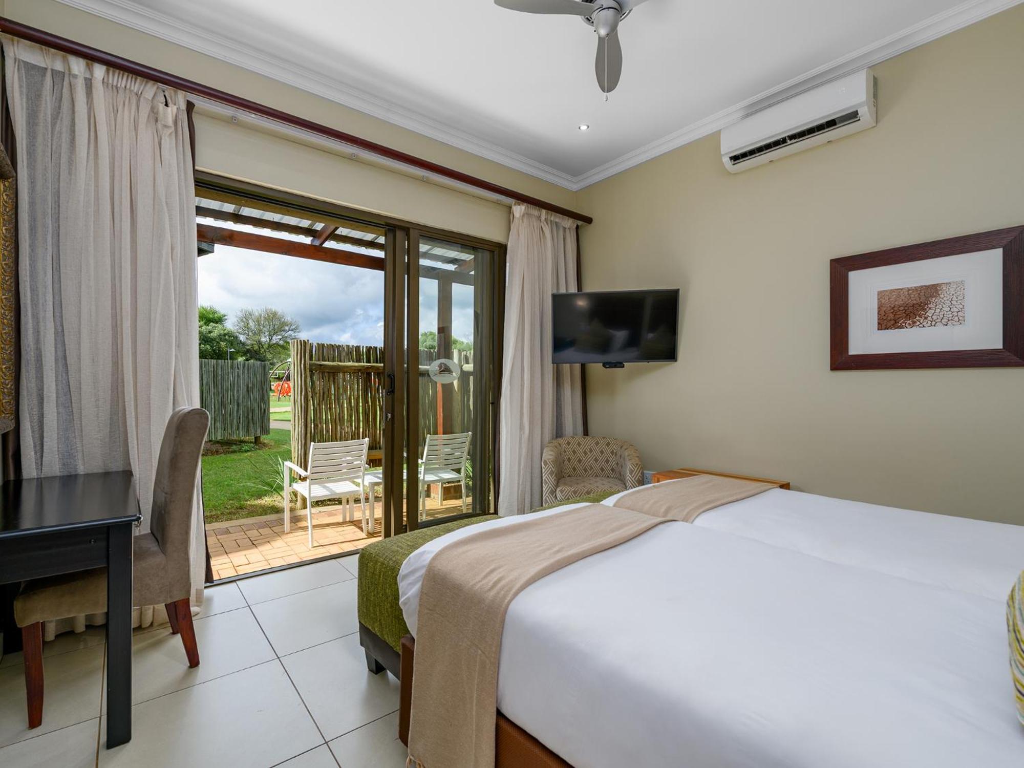 Monomotapa Village @ Legend Golf And Safari Resort Golders Green Exterior foto