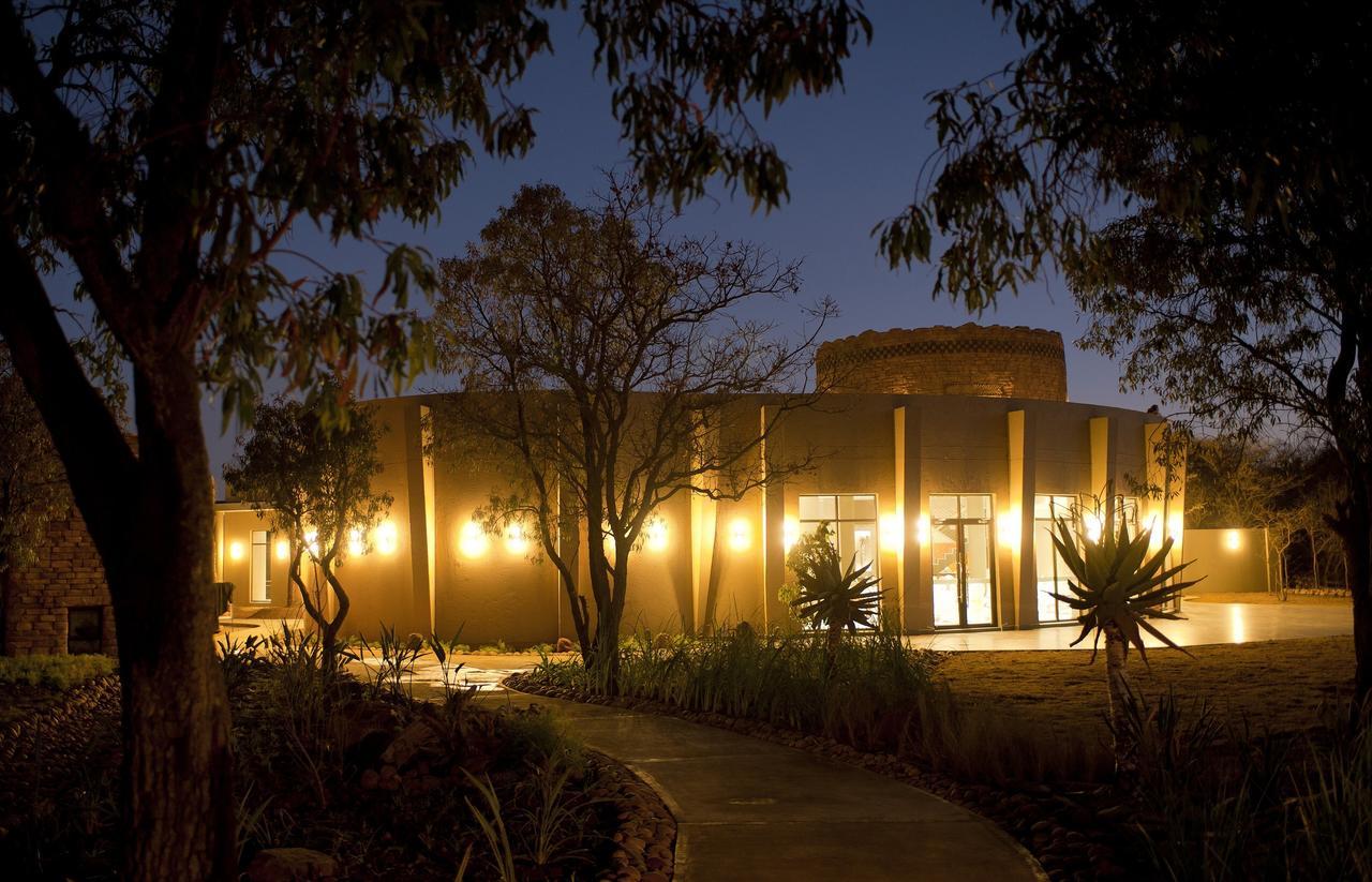 Monomotapa Village @ Legend Golf And Safari Resort Golders Green Exterior foto